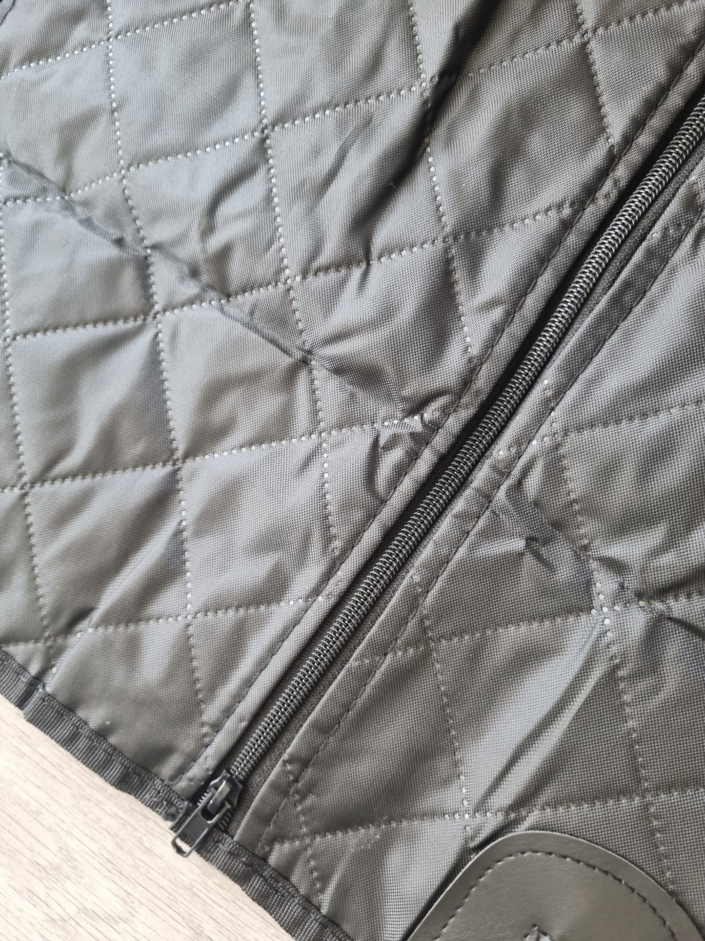 Funda Coche Perro - Impermeable, Antideslizante + 2 Cinturones Gratis